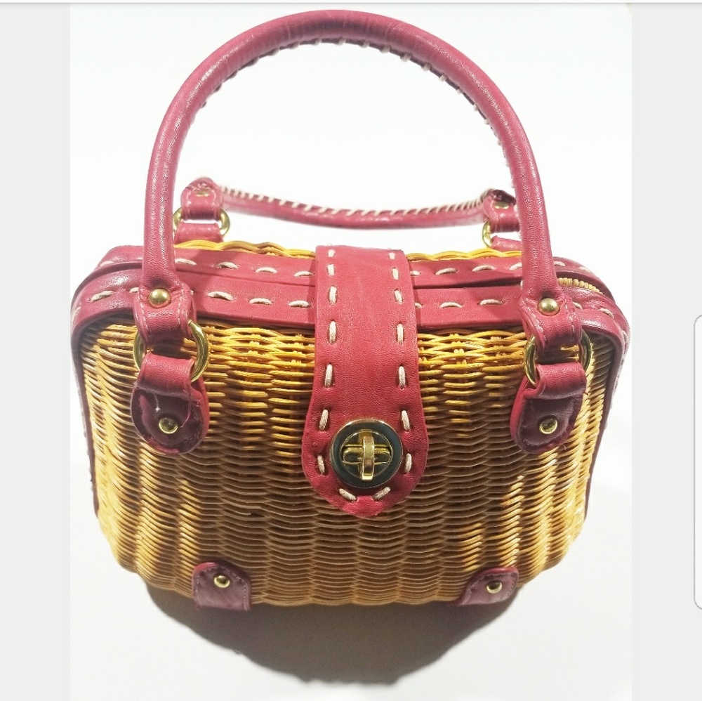 ❌❌ SOLD ❌❌VTG Wicker Picnic Polka Dot Purse